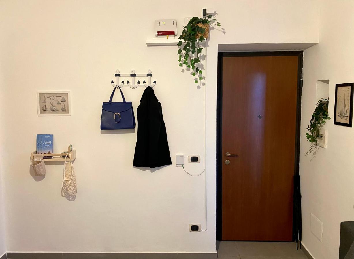 ナポリCasa Con Terrazzo In Centroアパートメント エクステリア 写真