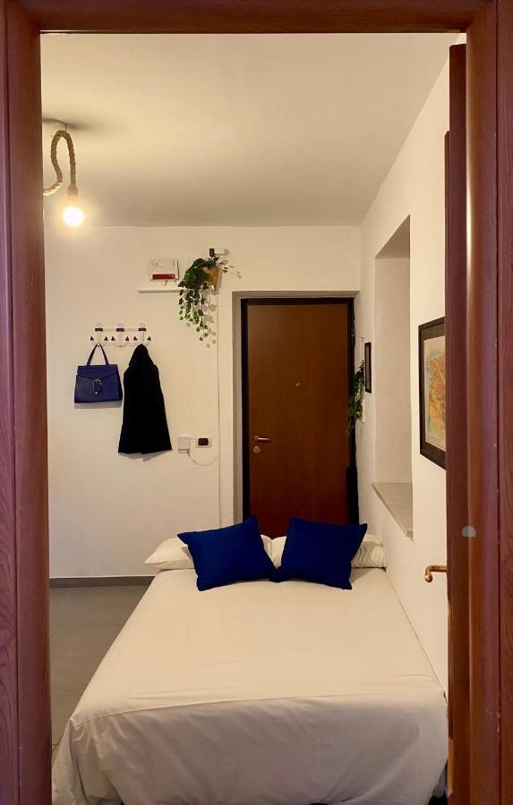 ナポリCasa Con Terrazzo In Centroアパートメント エクステリア 写真