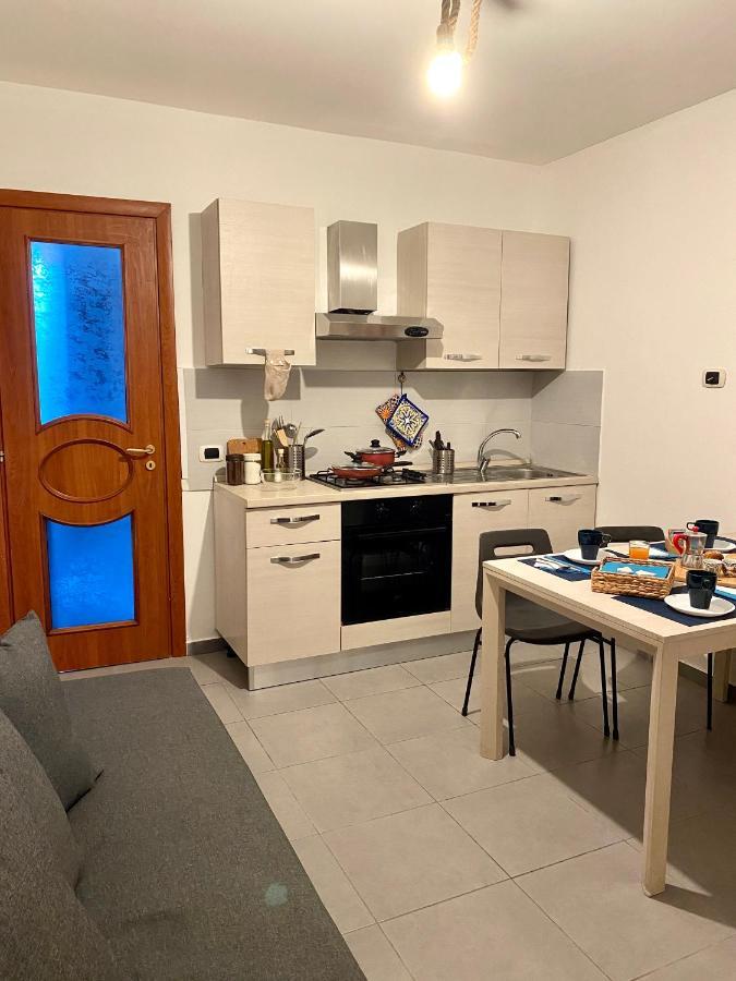 ナポリCasa Con Terrazzo In Centroアパートメント エクステリア 写真